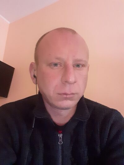  ,   Vitalii, 40 ,   ,   
