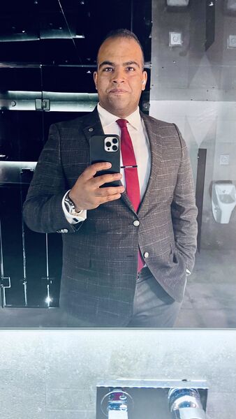  ,   Akram, 35 ,   ,   