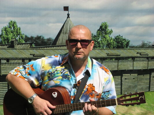  ,   Viktor, 59 ,   ,   , c 