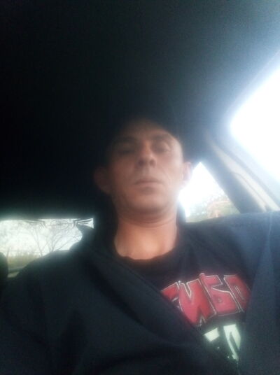  ,   Denis, 40 ,     , c 
