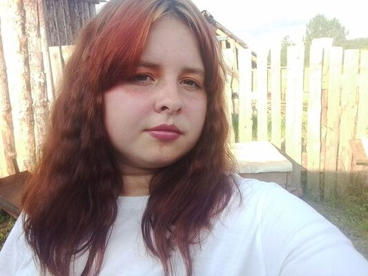  ,   Viktoria, 19 ,   