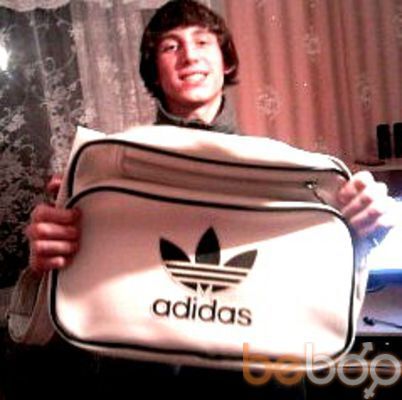  ,   Russel, 33 ,   