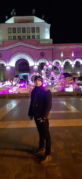  ,   Narek, 32 ,   ,   
