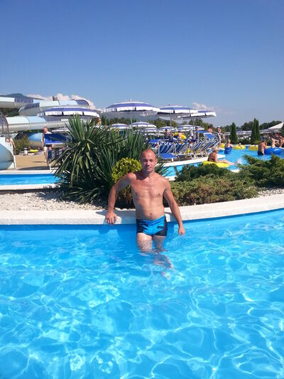  ,   Alex, 41 ,   ,   , c 