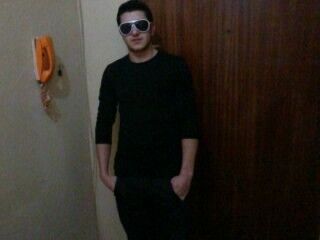  ,   Araik, 32 ,   ,   , c 