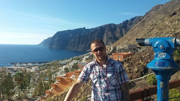  ,   Denis, 34 ,   ,   , c 