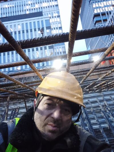  ,   Levani, 47 ,   c 