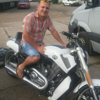  ,   ANDREI, 39 ,   