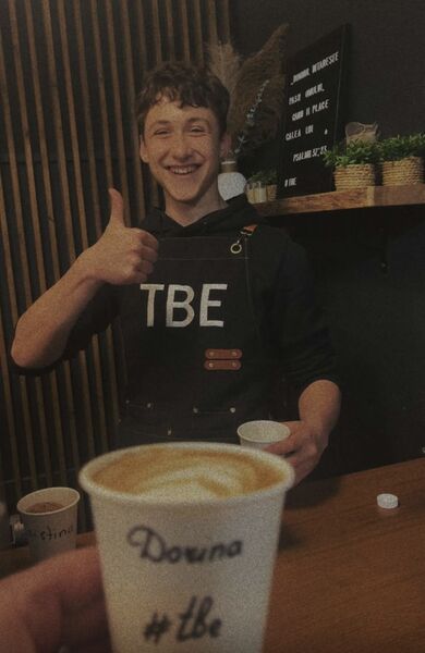  ,   Filip, 18 ,   ,   