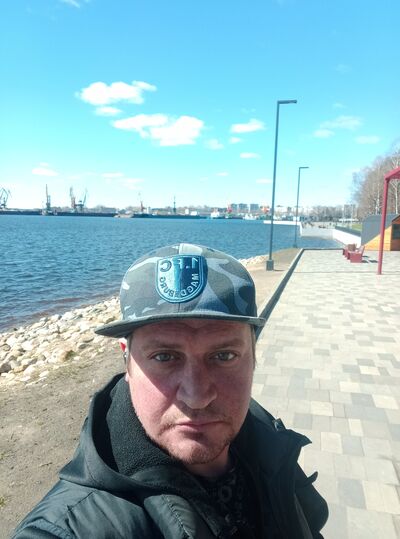  ,   Anton, 41 ,     , c , 