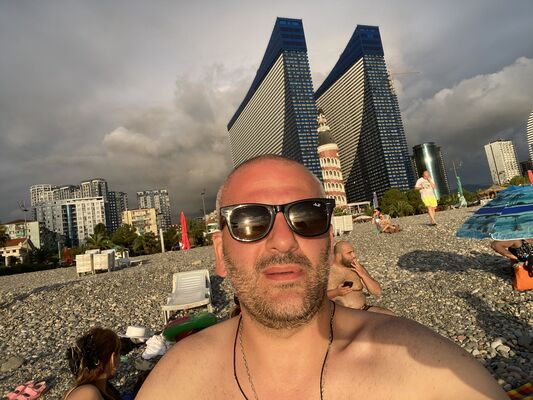  ,   Vito, 27 ,   ,   