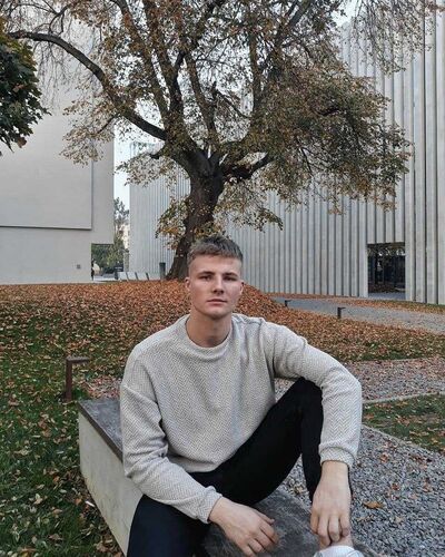  Warszawa,   , 27 ,   ,   , c , 