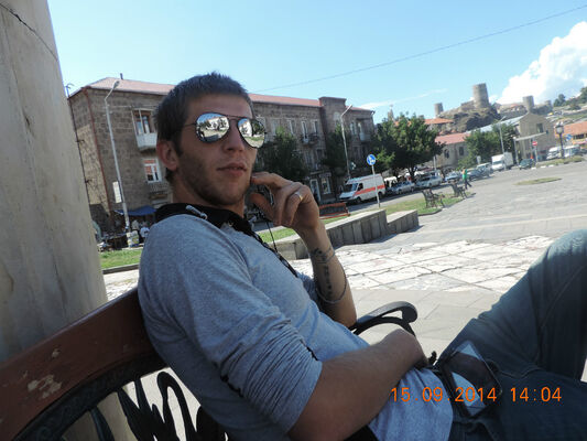  ,   Niko, 31 ,   