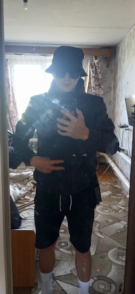  ,   Aleksander, 26 ,     