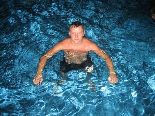  ,   Artem, 35 ,   ,   , c , 