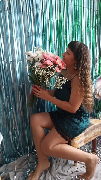  --,   Anna, 33 ,   ,   , c , 