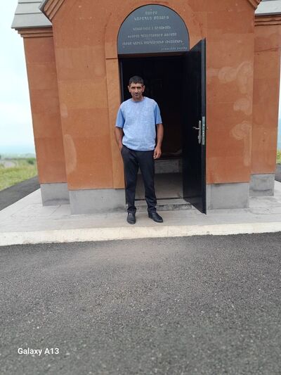  ,   Robert, 44 ,   ,   