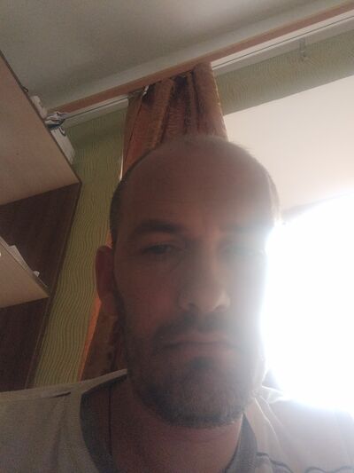  ,   Artem, 38 ,   ,   