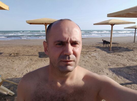  ,   Ruslan, 42 ,   ,   