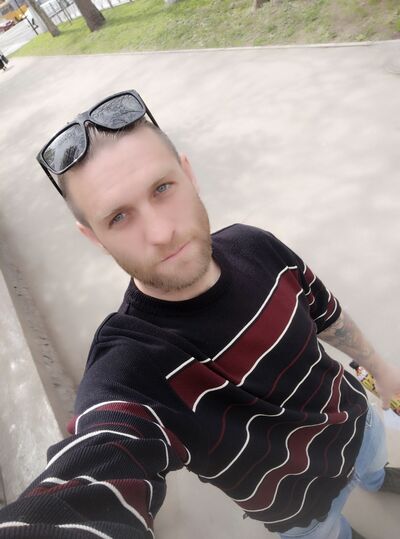  ,   Alex, 35 ,   ,   , c , 