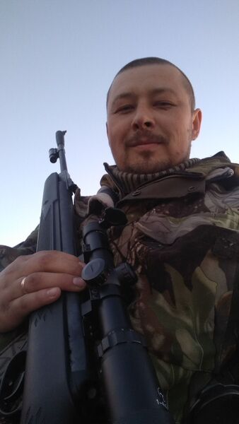  ,   Denis, 37 ,   ,   , c 