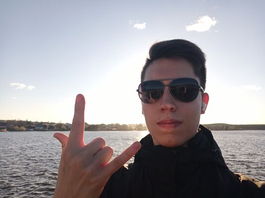  ,   Denis, 27 ,     , c 