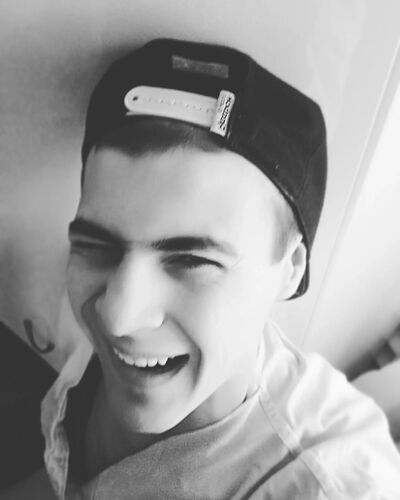  ,   Nikson, 30 ,   ,   