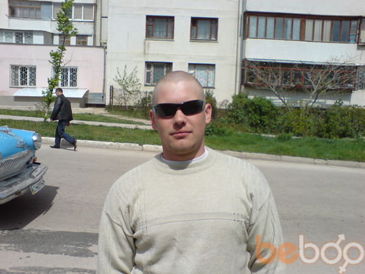  ,   Graay, 39 ,  
