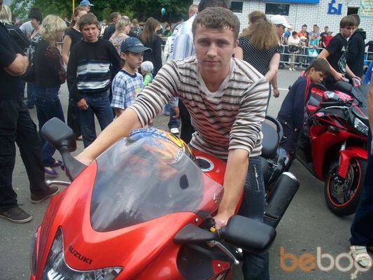  ,   Pavel, 35 ,   