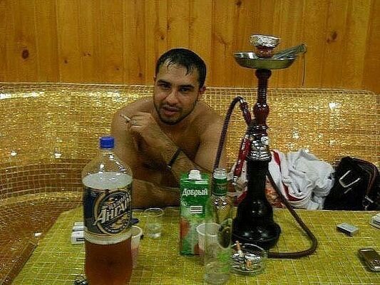  -,   Leon, 36 ,   
