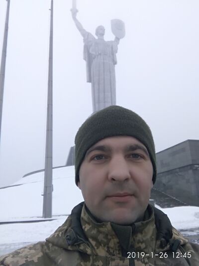  ,   Oleg, 40 ,   