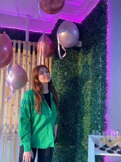  ,   Anastasia, 19 ,     , c , 