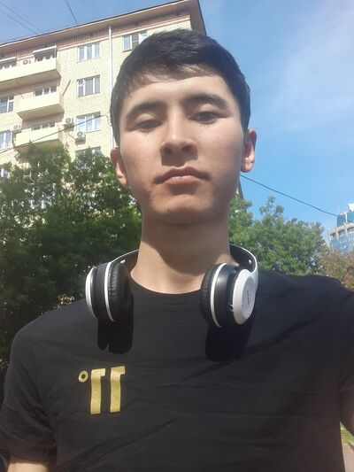  ,   Jon, 25 ,   ,   