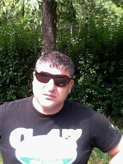  ,   Marik, 49 ,   