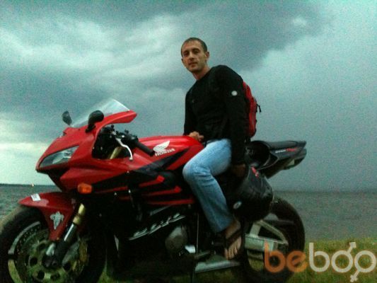  ,   Artur, 42 ,   ,   , c 