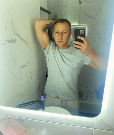 ,   Lucas, 32 ,   ,   