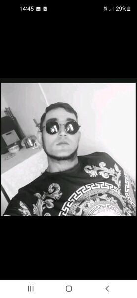  ,   Arman, 29 ,   ,   , c , 