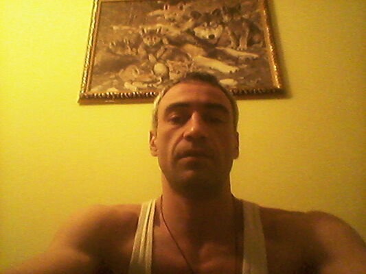  ,   Vito, 40 ,   
