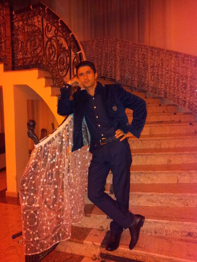  ,   Elnur, 43 ,   