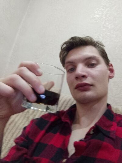  ,   Ivan, 26 ,   c 