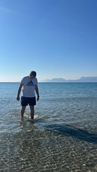  ,   Valentin, 34 ,   