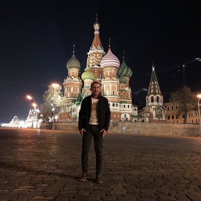 ,   Maksim, 40 ,   