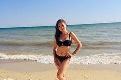  ,   Kriss, 29 ,   