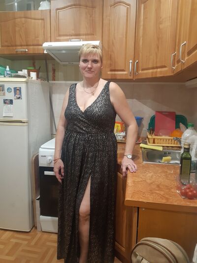  ,   Marina, 44 ,     , c 