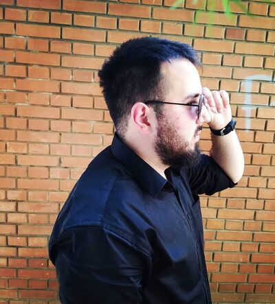  Sombor,   Zekss, 25 ,   ,   