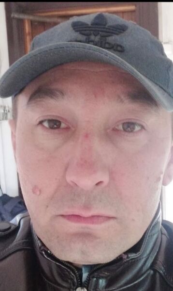  ,   Marat, 47 ,   ,   