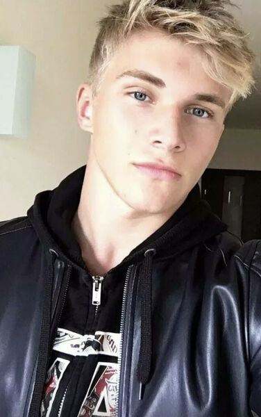  ,   Anton, 20 ,   ,   