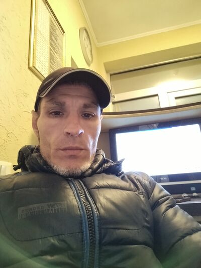 ,   Ivan, 40 ,   c 