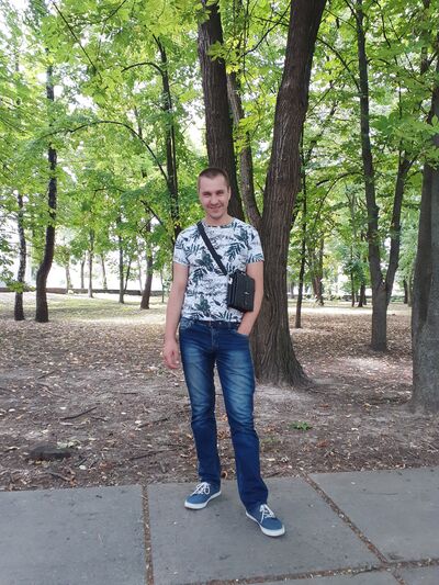  ,   Andriy, 37 ,   ,   