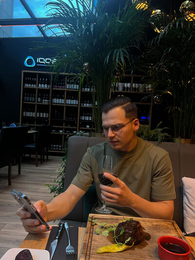  Saint-Nazaire,   Vanya, 26 ,   ,   , 